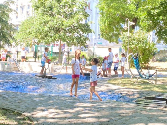 vizes játszótér kézműves