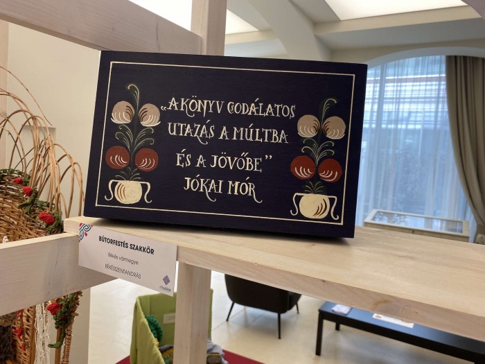 Bútorfestés szakkör